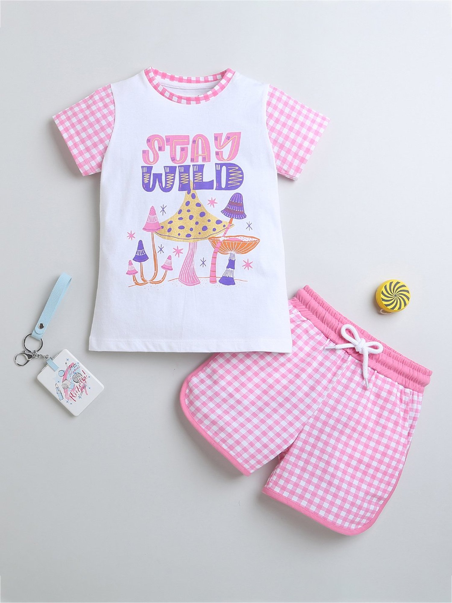 Bumzee Kids White & Pink Printed T-Shirt with Shorts