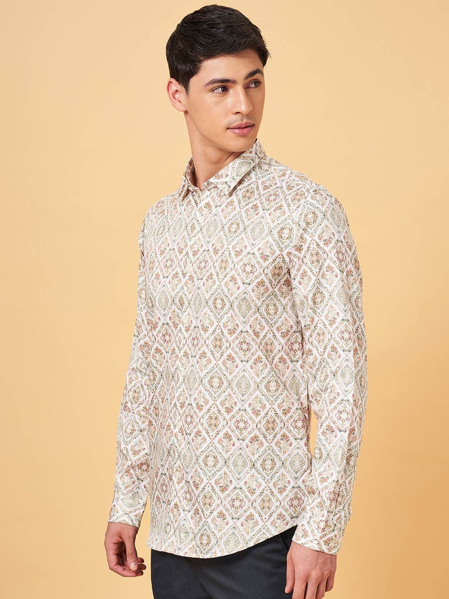 Peregrine By Pantaloons Cloud Cream Slim Fit Printed Shirt