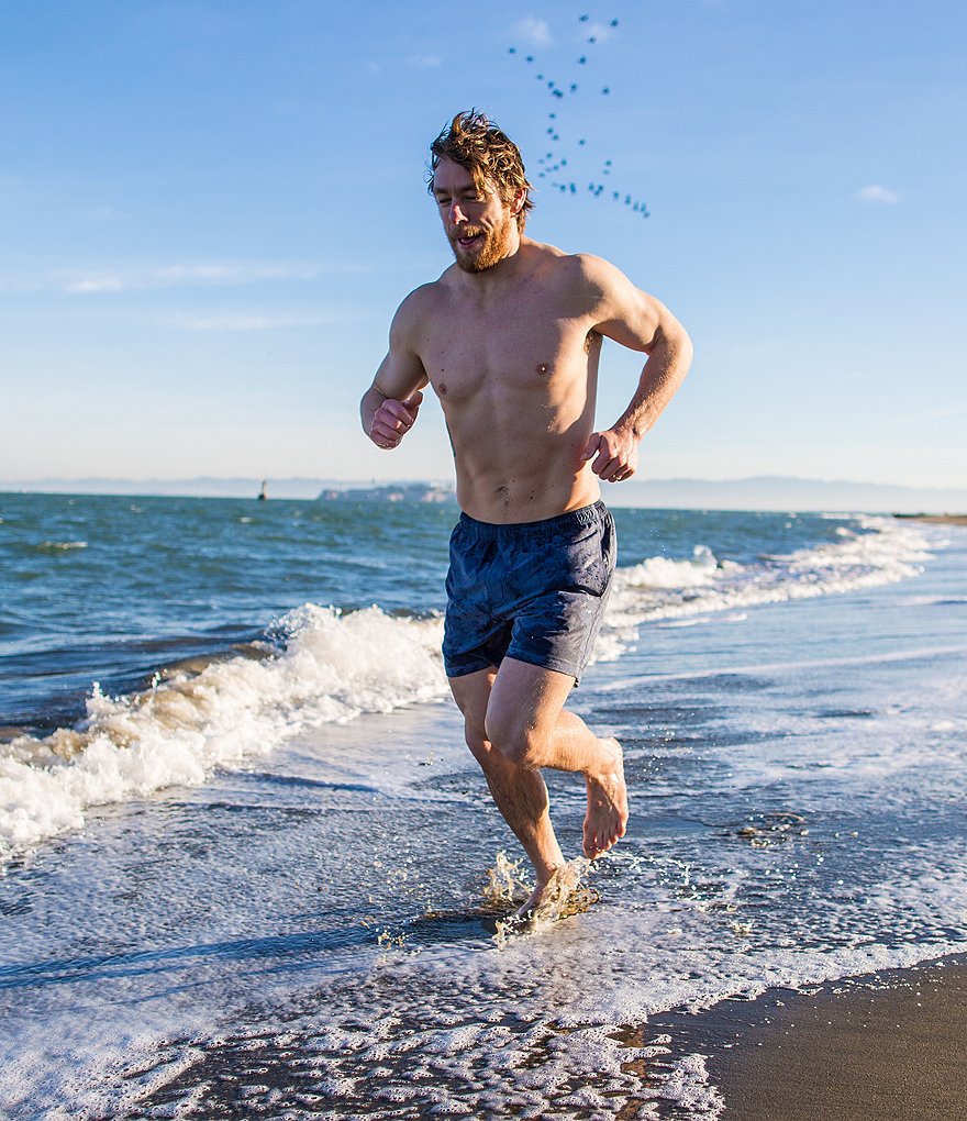 Chubbies The Amphibous 5.5#double; Inseam Stretch Hybrid Athletic Shorts