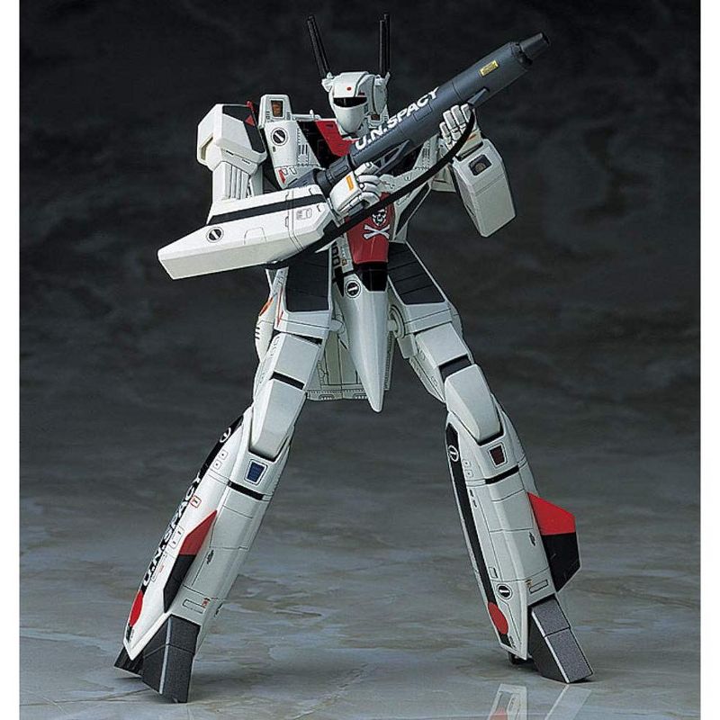 Hasegawa Macross VF-1 Battroid Valkyrie 1/72 Scale Model Kit