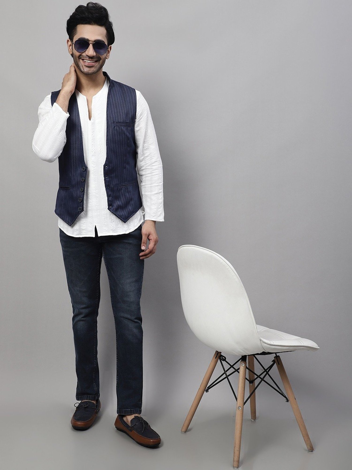 Even Blue Regular Fit Striped Waistcoat