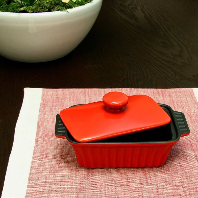 Crock Pot Denhoff 8.5in Ribbed Casserole with Lid in Red