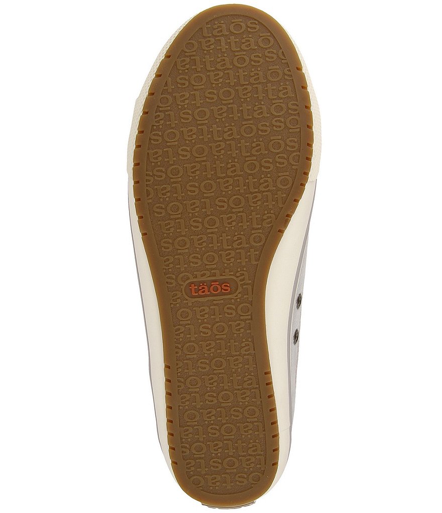 Trotters Kiera Suede Kitten Heel Pumps