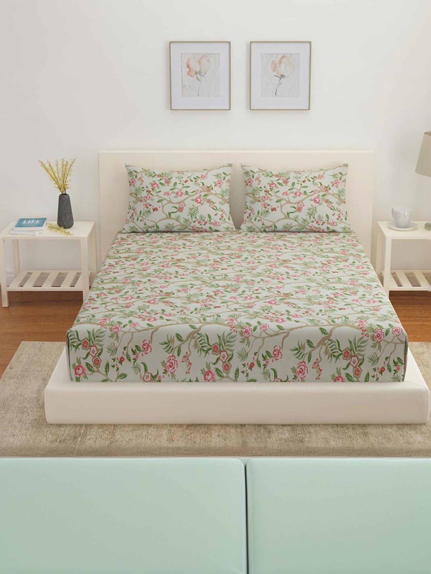 @Home Arias Multicolor 300 TC Cotton King Bedsheet with 2 Pillow Covers