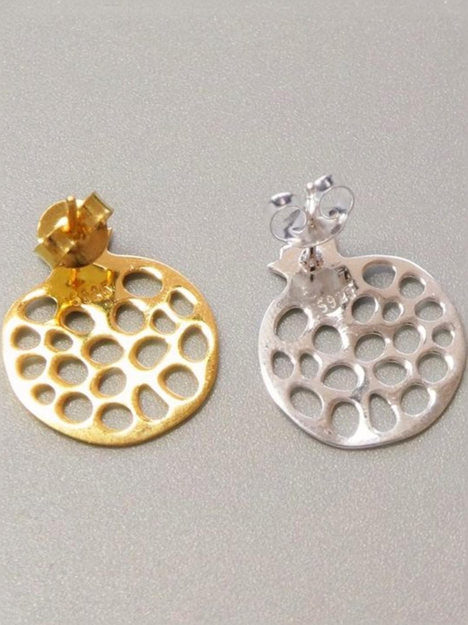 Rihi by P.C. Chandra Jewellers 92.5 Sterling Silver Strawberry Stud for Women & Girls