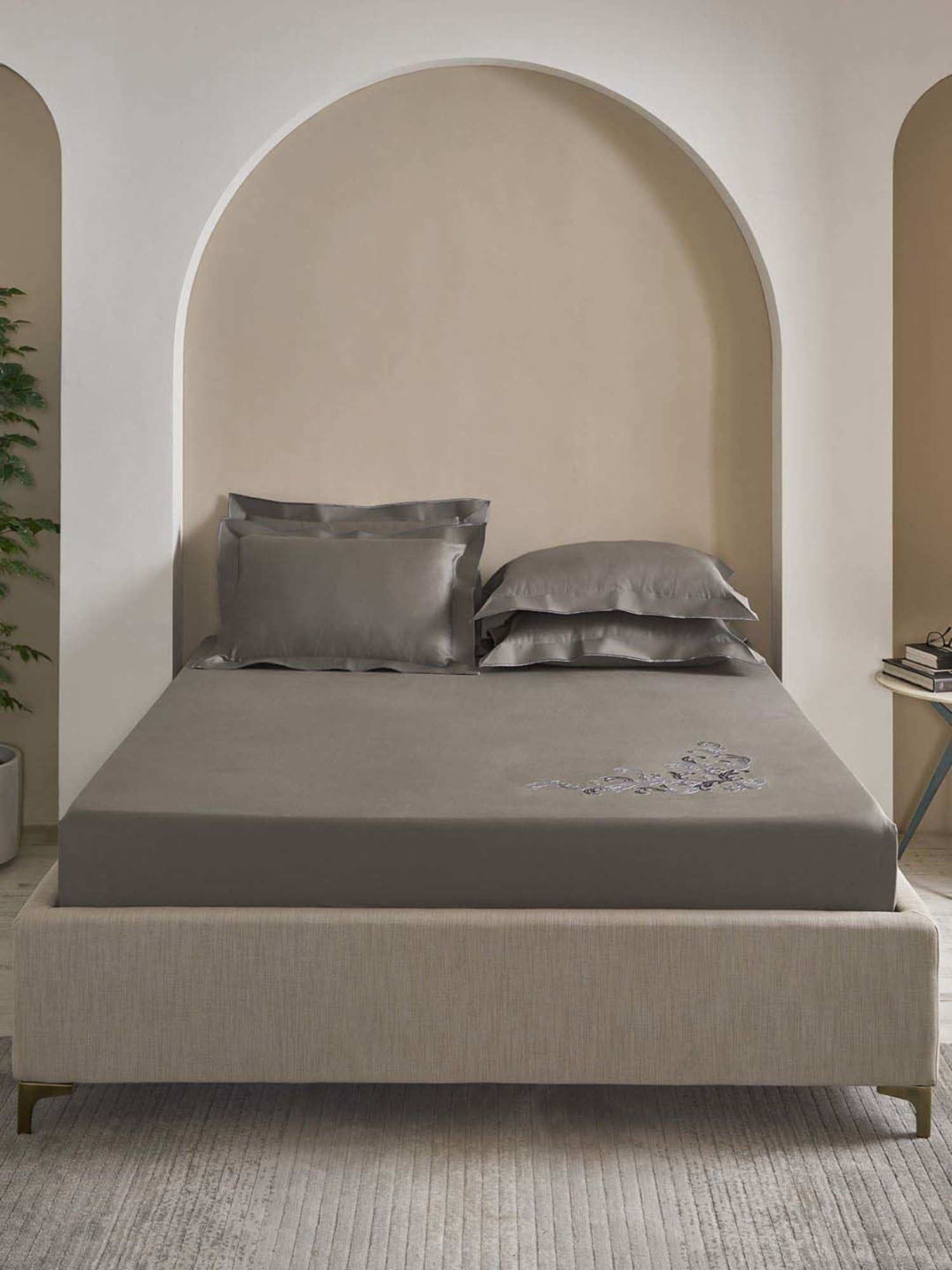 Ddecor Live Beautiful Excellence XII Moonrock Cotton 210 TC King Bed Sheet with 2 Pillow Covers