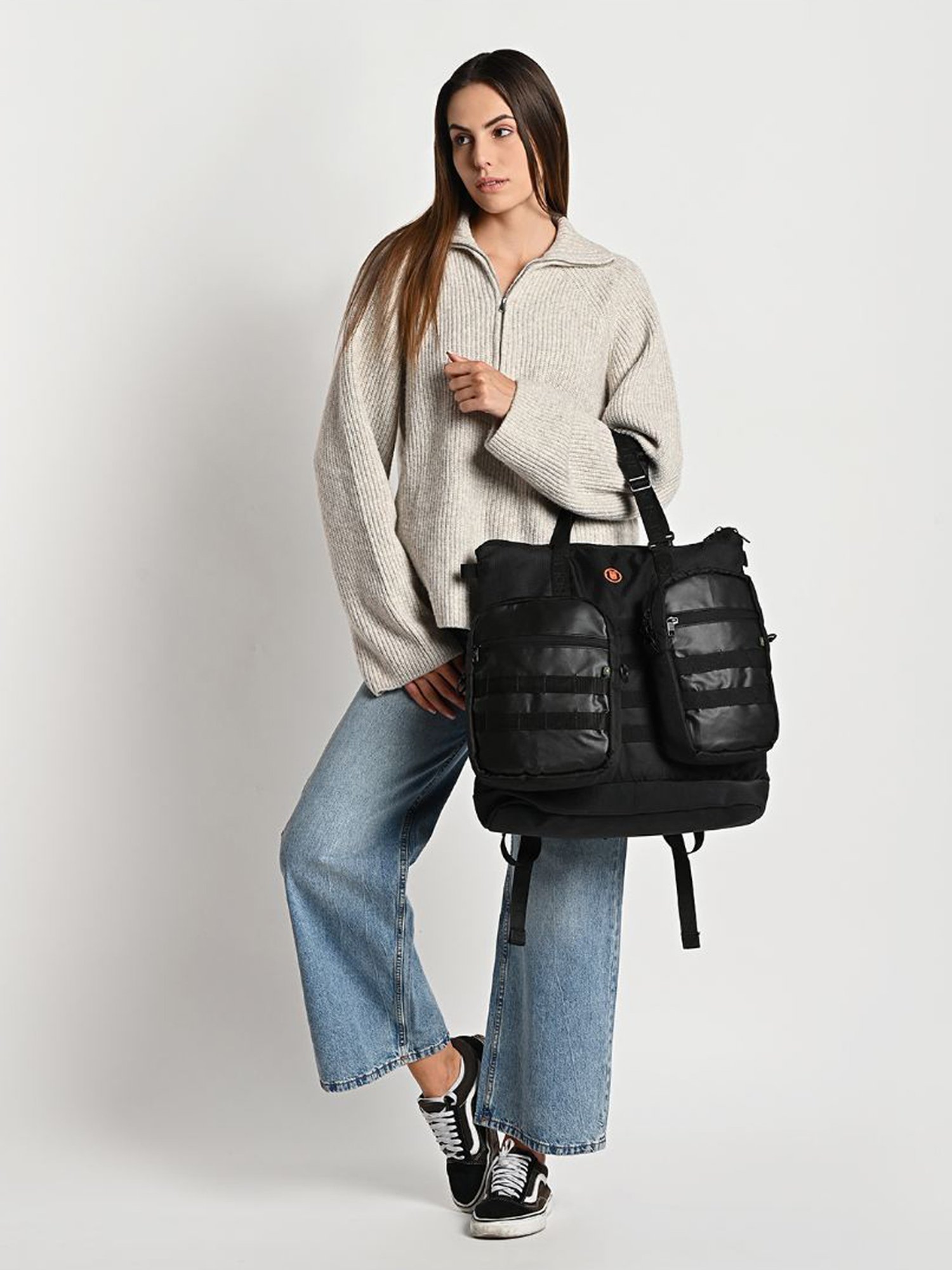 THE HOLISTIK Axis Black Medium Backpack - 29 Ltrs