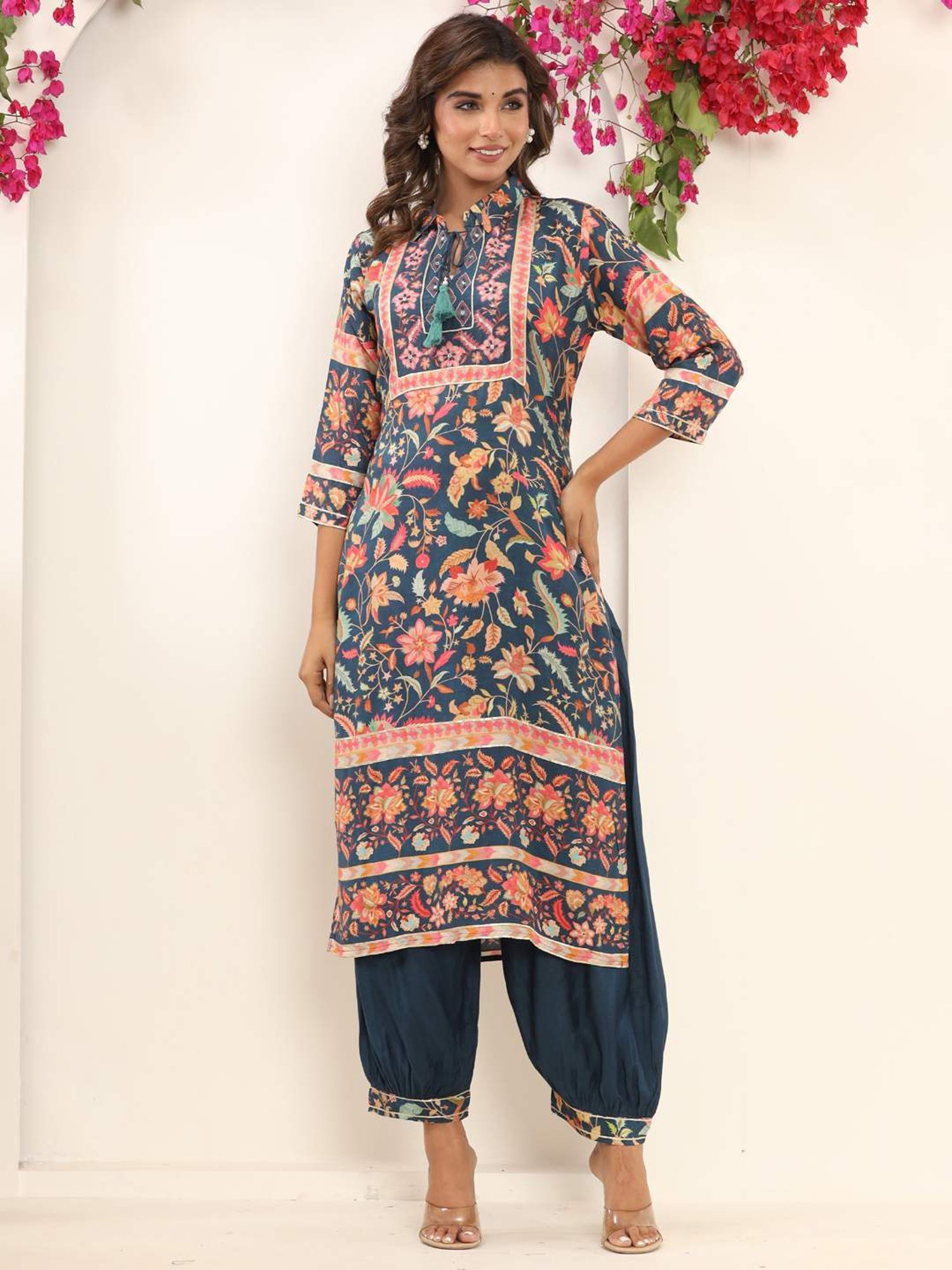READIPRINT FASHIONS Blue Floral Print Kurta Salwaar Set