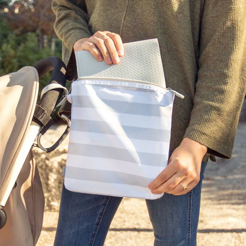 Ubbi On-the-Go Changing Mat & Bag