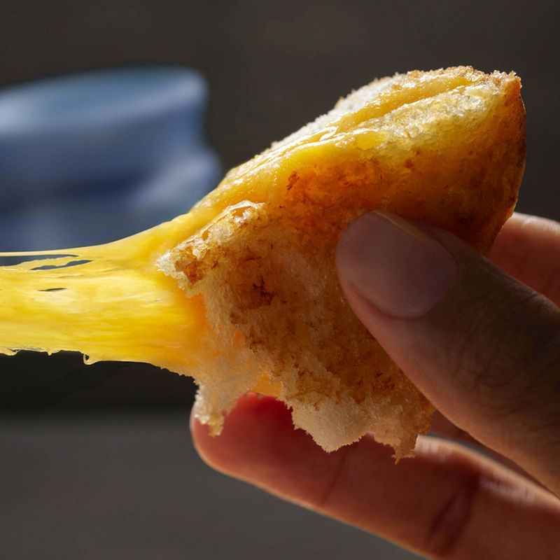 Tillamook Medium Cheddar Cheese Slices - 8oz