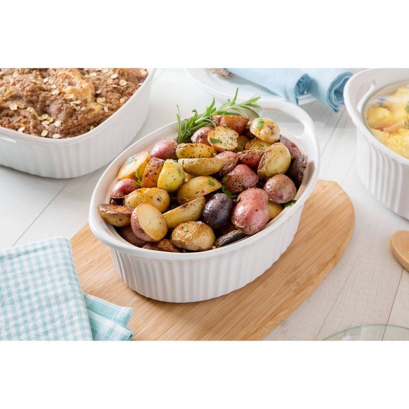 CorningWare French White 1.5qt Oval Ceramic Casserole with Glass Cover