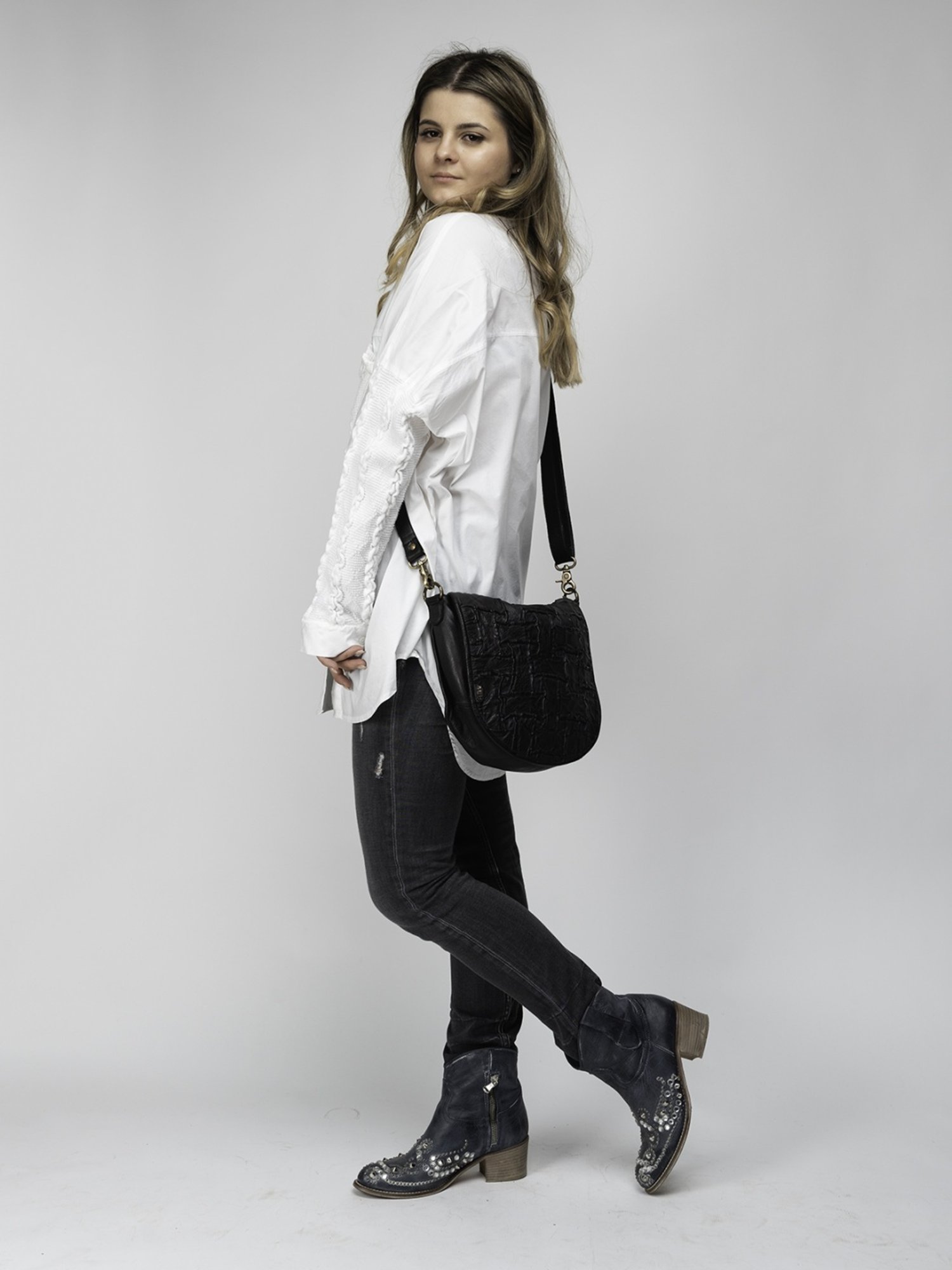 Art N Vintage Carla Black Leather Textured Small Sling Handbag