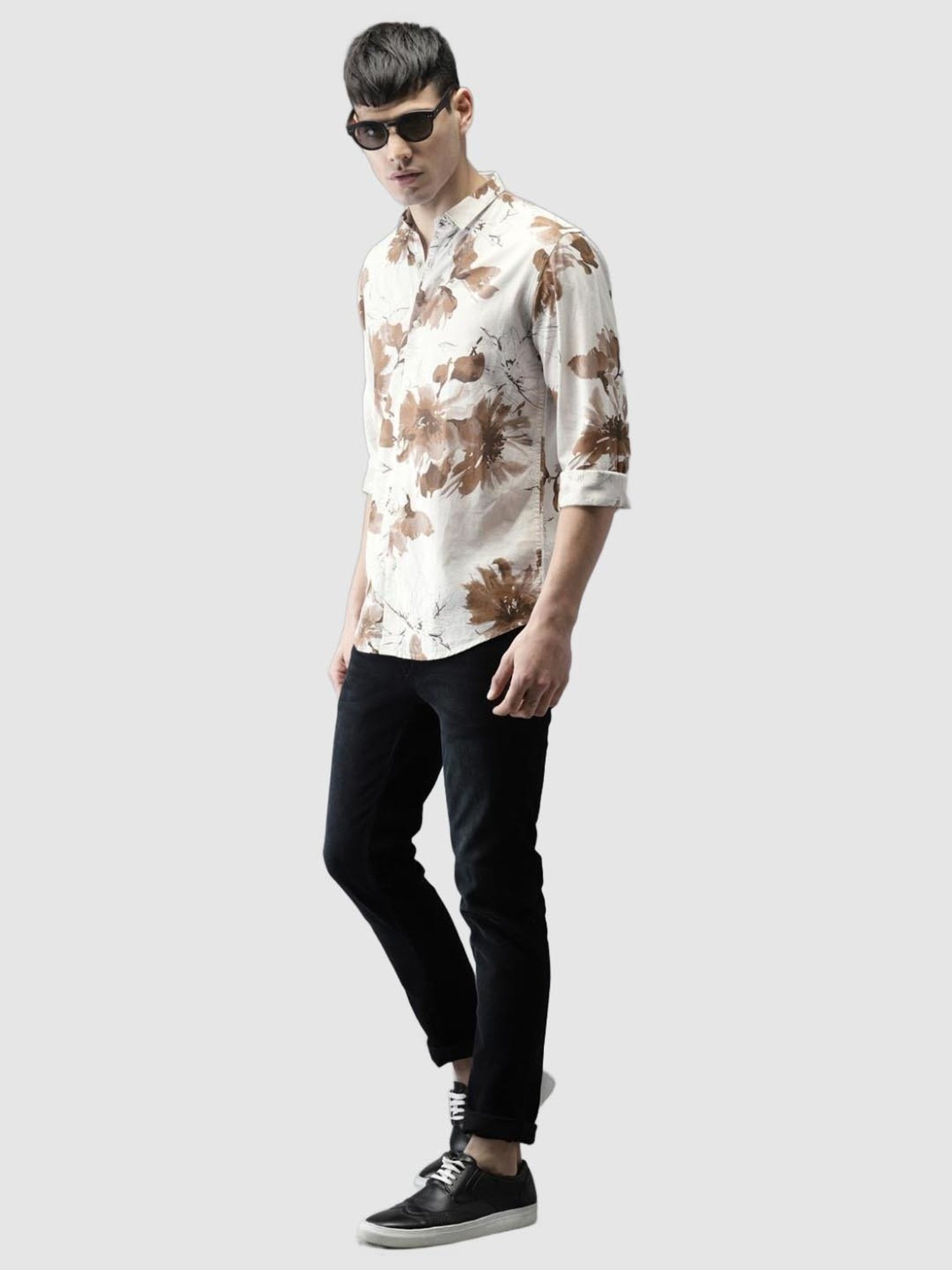 Bene Kleed Off-White Regular Fit Floral Print Shirt