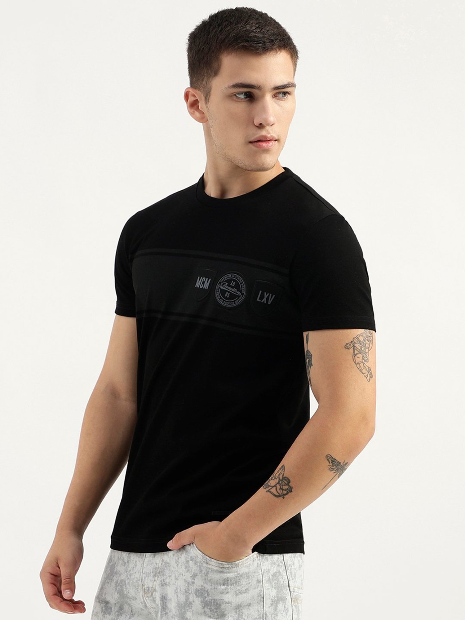 United Colors of Benetton Black Regular Fit Cotton Crew T-Shirt