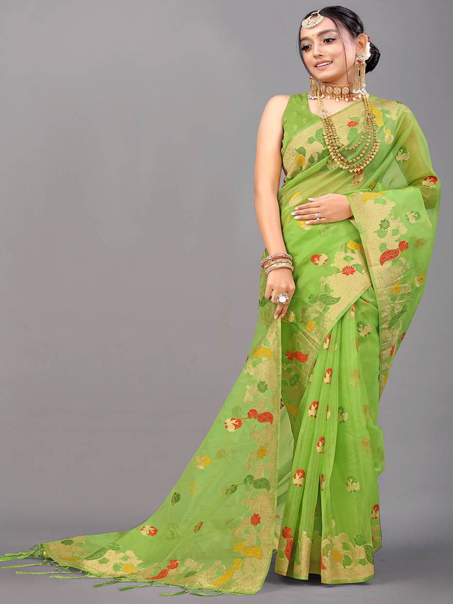 SHUBHKALA Green Silk Woven Saree With Unstitched Blouse