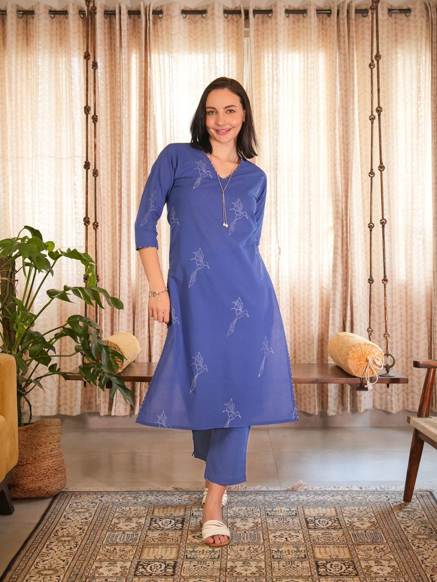 Akiso Royal Blue Hand Block Printed Straight Kurta Set ( Set Of 2 )