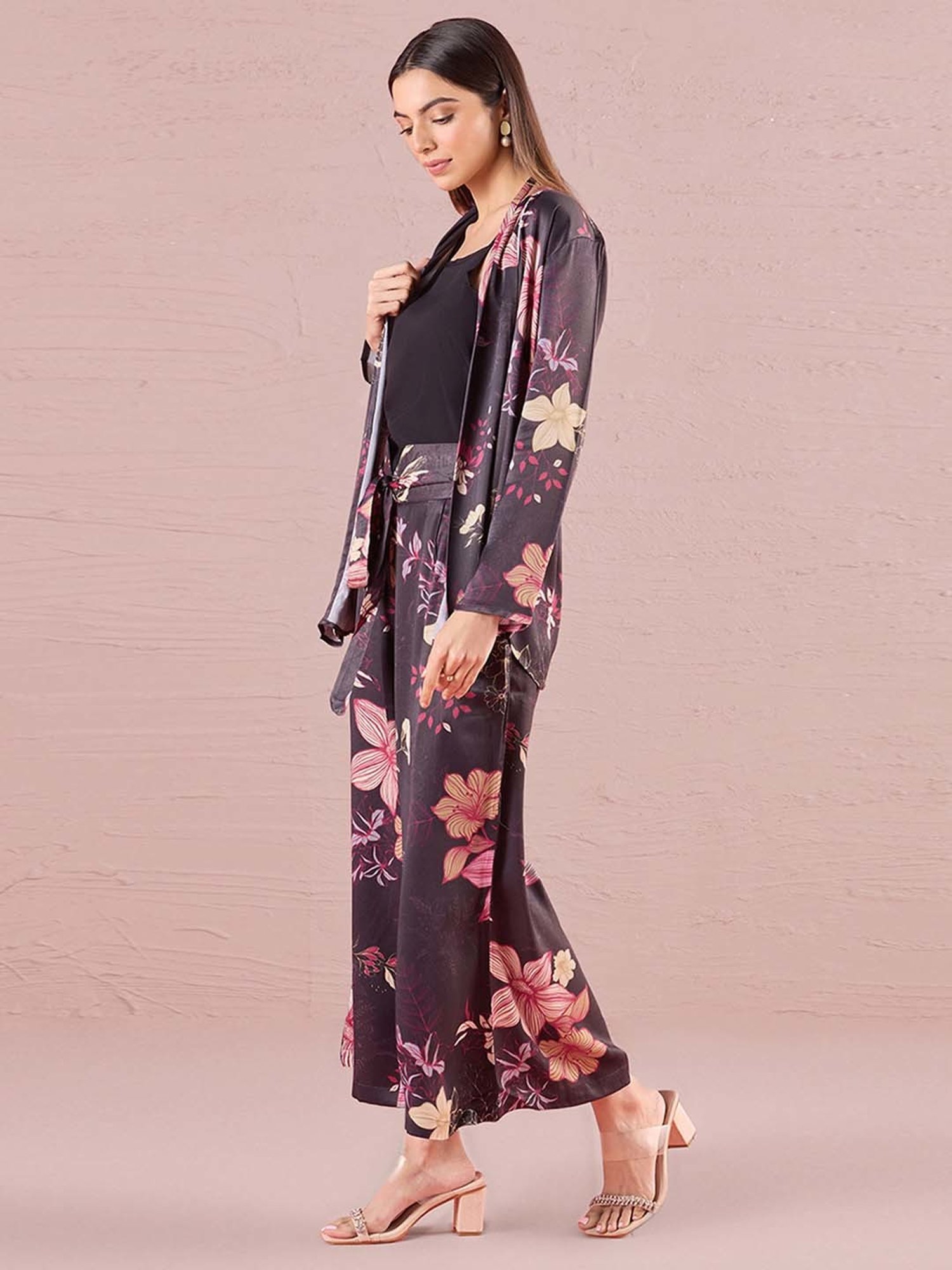 navyasa by liva Black Shrug With Pant & Camisole Set