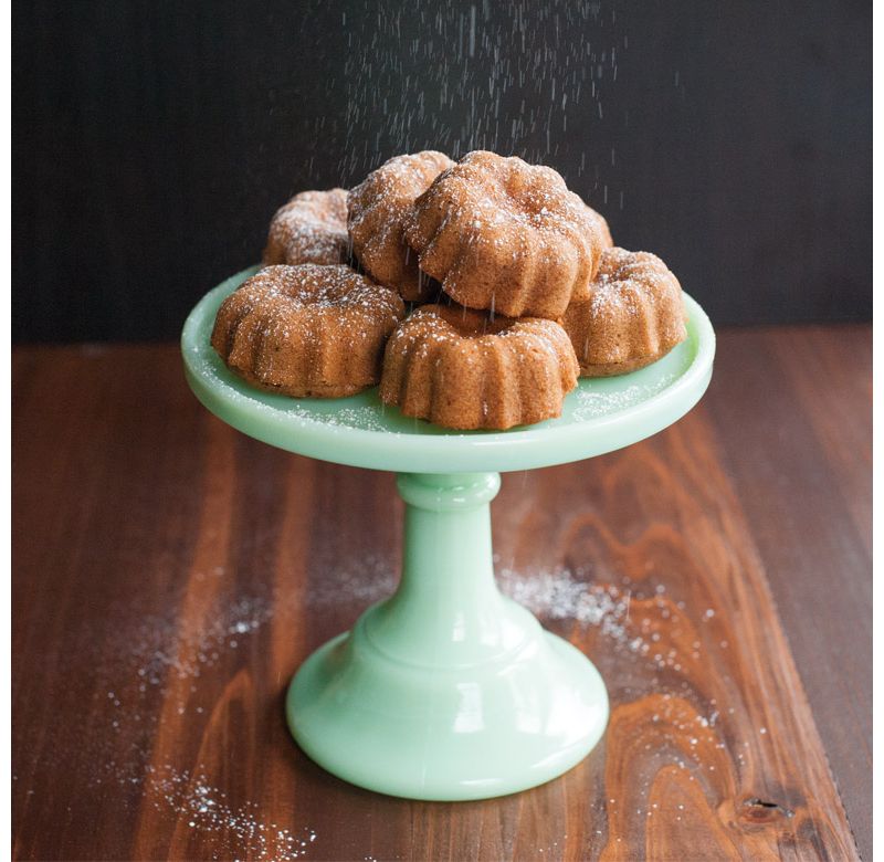 Nordic Ware 12-Cavity Bundt Cupcake Pan, Mini, Red