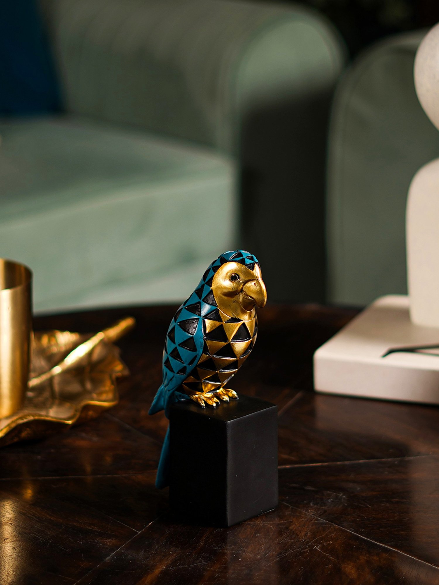 The Artment Cockatoo Symphony Geometric Resin Beauty