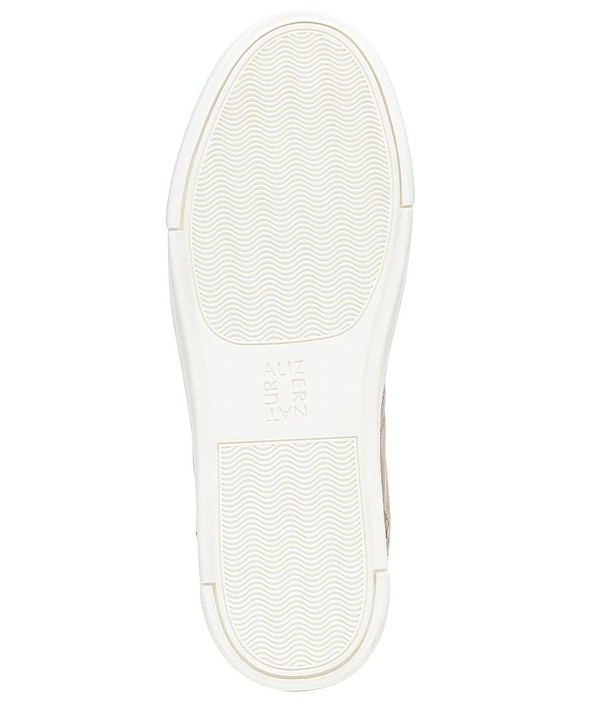 Trotters Kiera Suede Kitten Heel Pumps