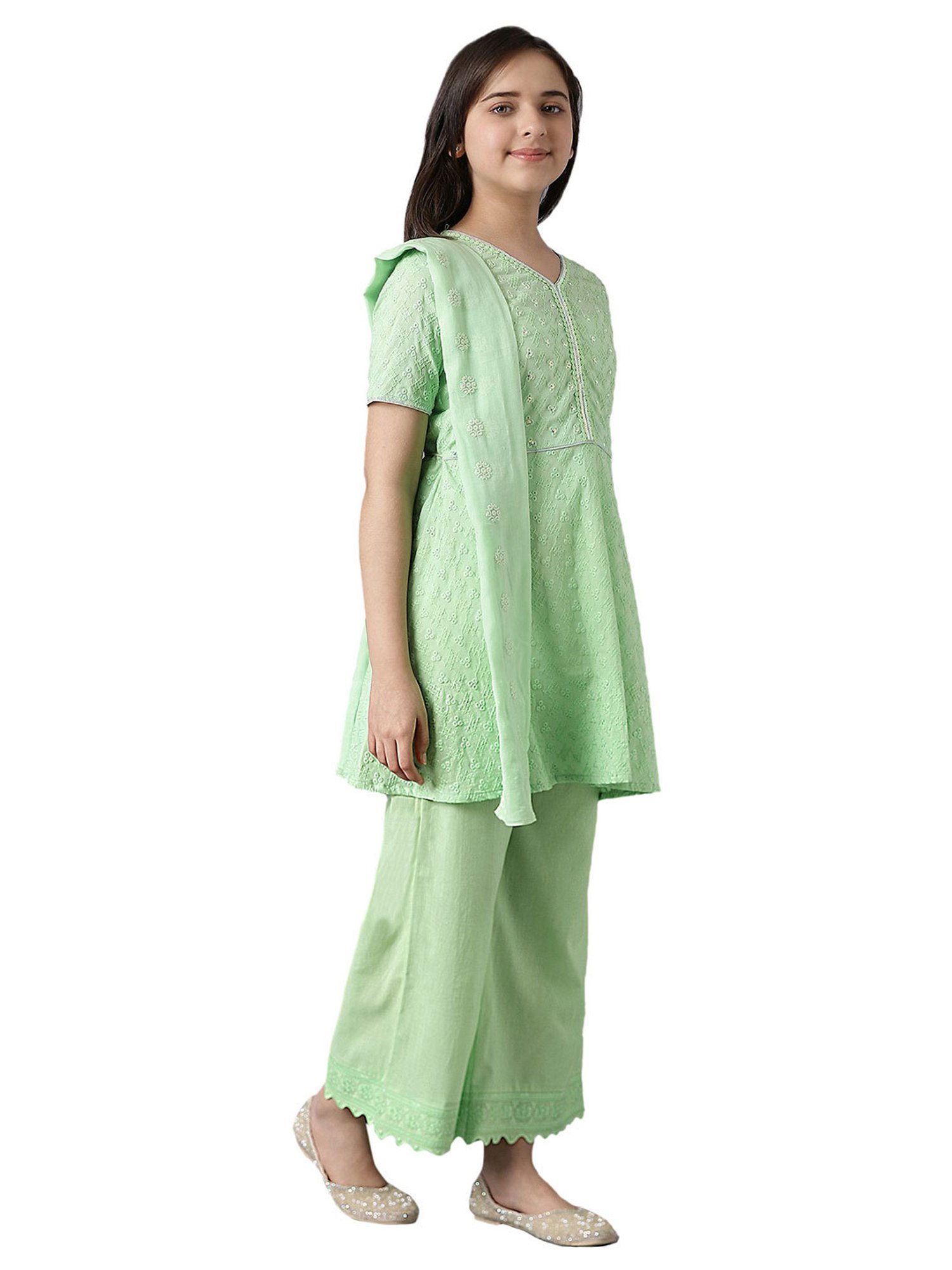 Aurelia Kids Green Embroidered Kurta with Pants & Dupatta