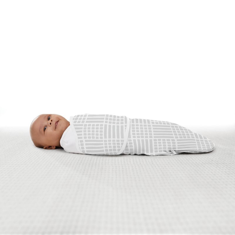 SwaddleMe Whisper Quiet Swaddle with Easy Change Newborn S/M - Square Dance