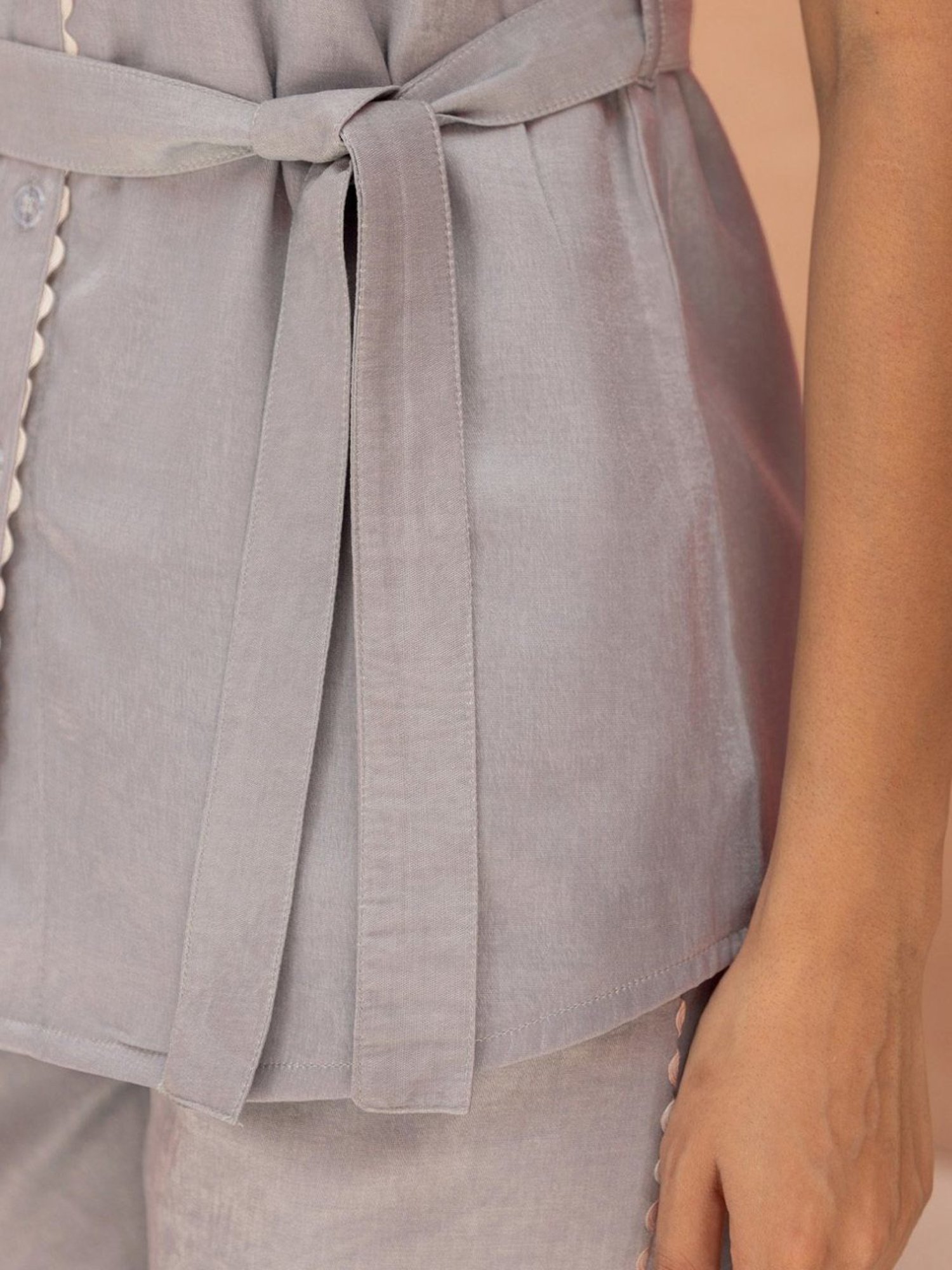 BInfinite Grey Chrome Lace Coords Set