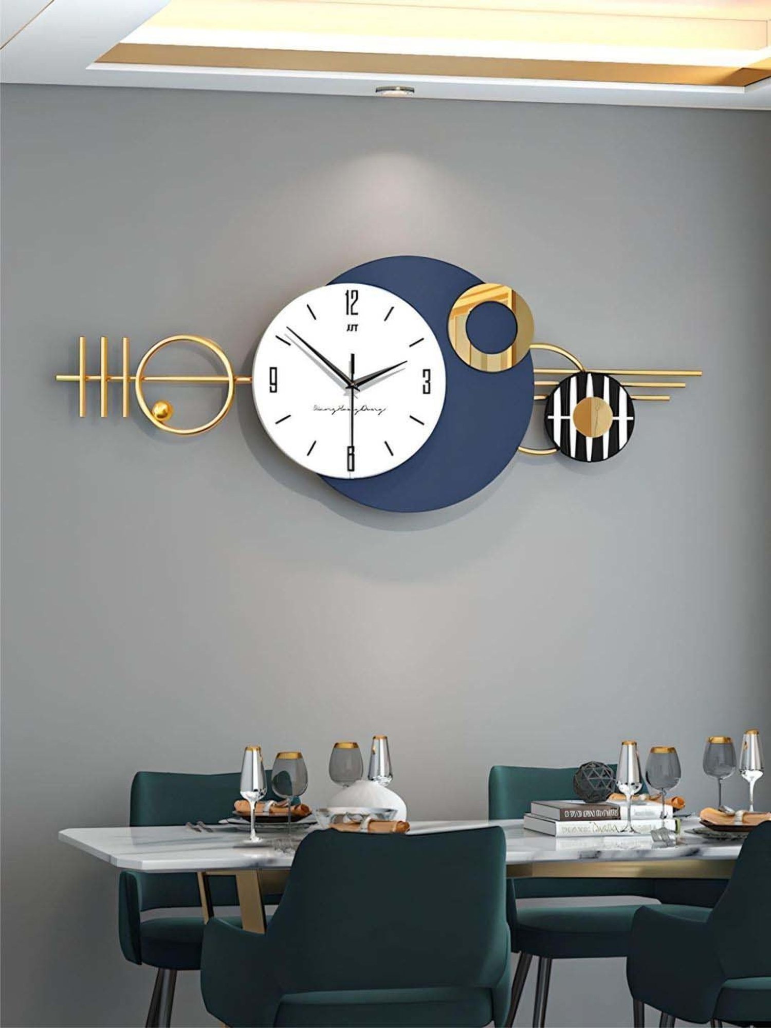 SEIKO classic black plastic wall clock with sweep movement