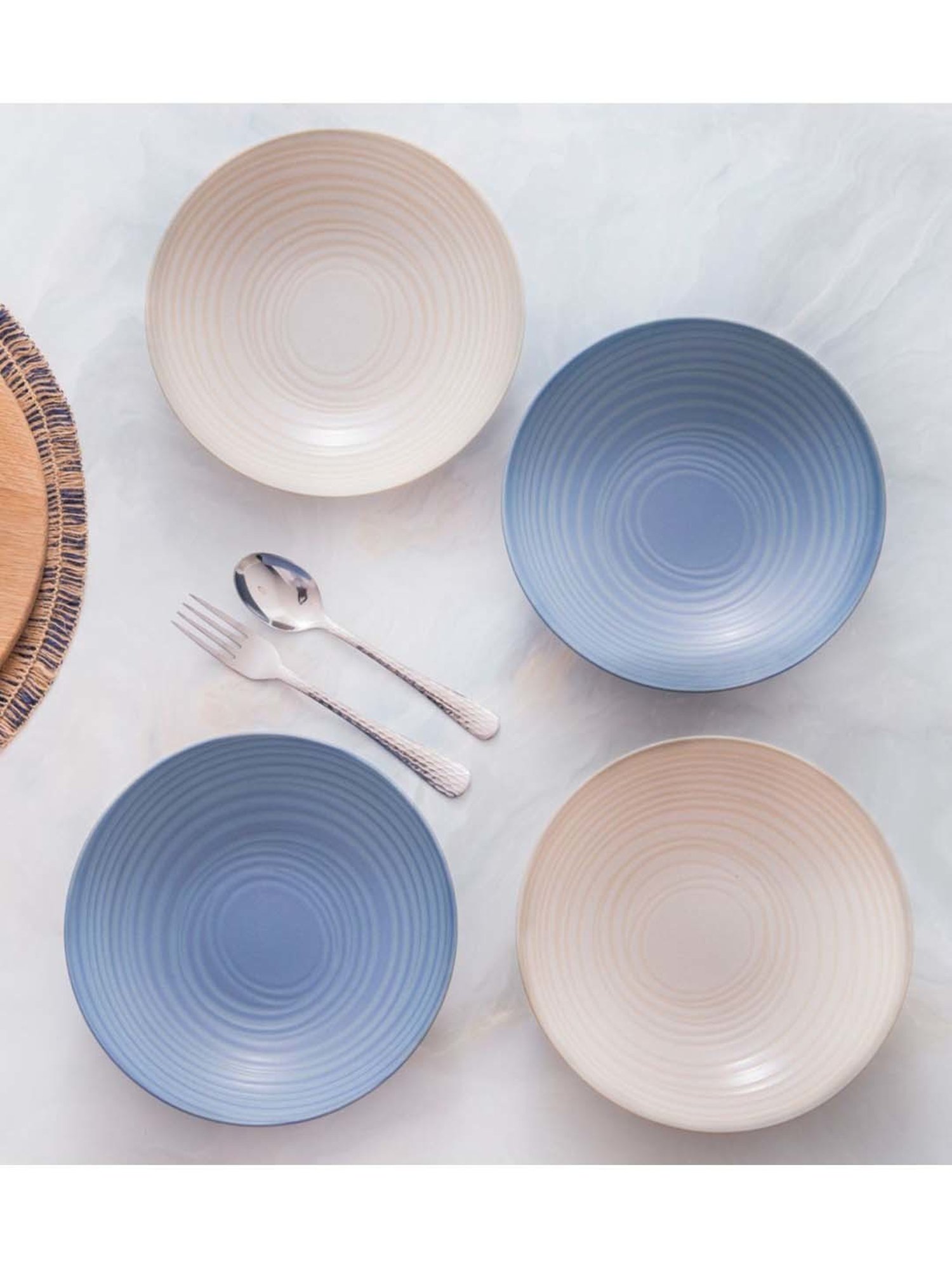 KitchenCraft Blue & Cream Stoneware 22 cm Coupe Bowl - Set of 4