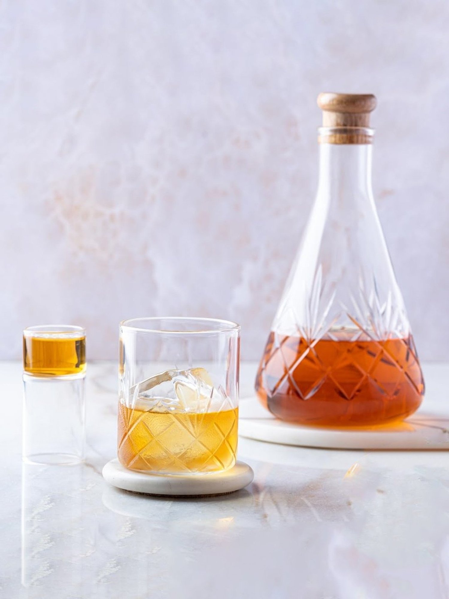 Pure Home and Living Blue Glass Decanter (0.7 L)