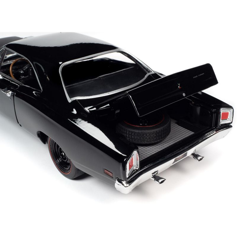 1969/5 Plymouth Road Runner Hardtop Black Velvet with Matt Black Hood "Muscle Car & Corvette Nationals" (MCACN) 1/18 Diecast Model Car by Autoworld