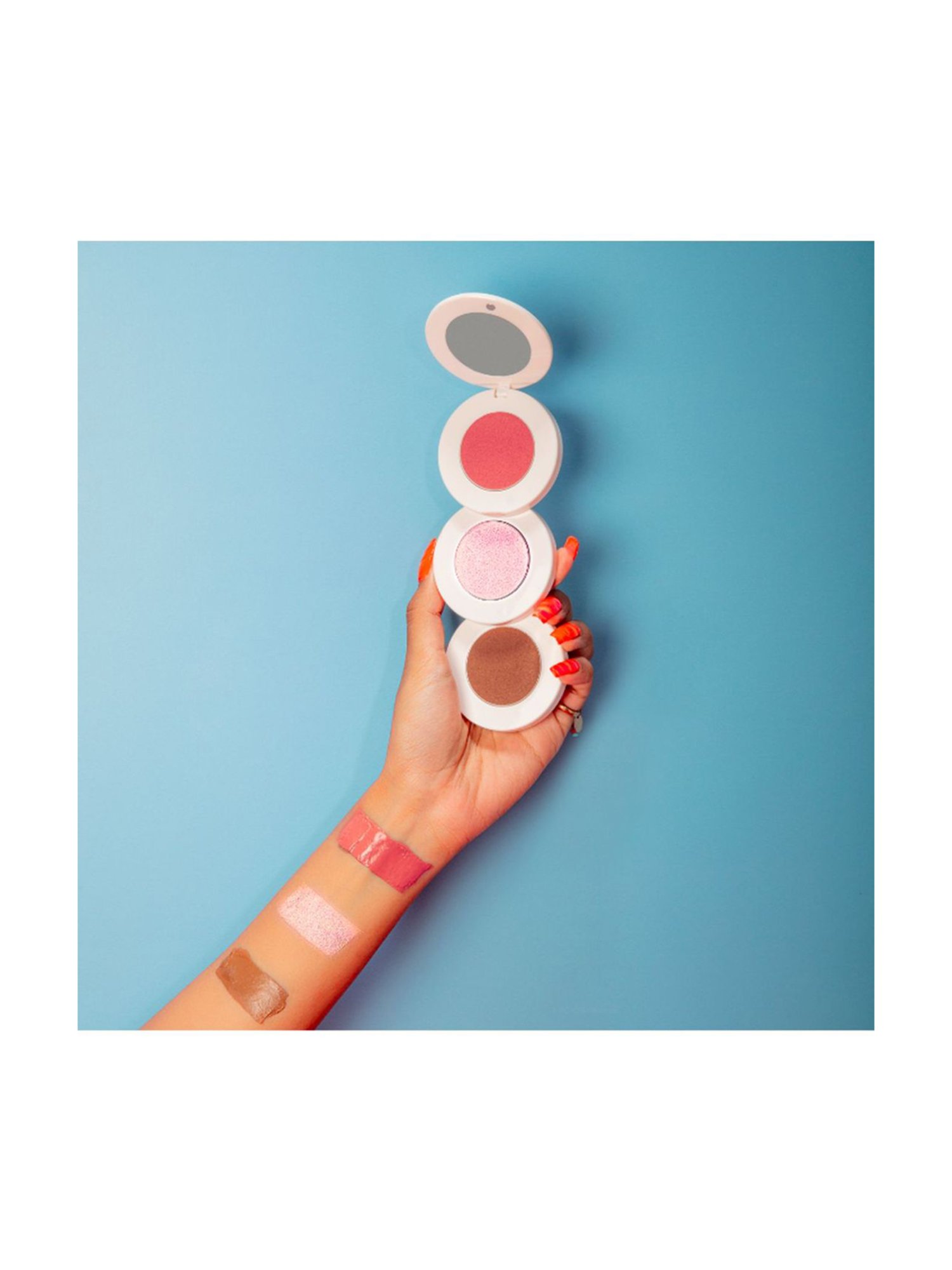 Gush Glam Masterpiece & Weekdays To Weekend