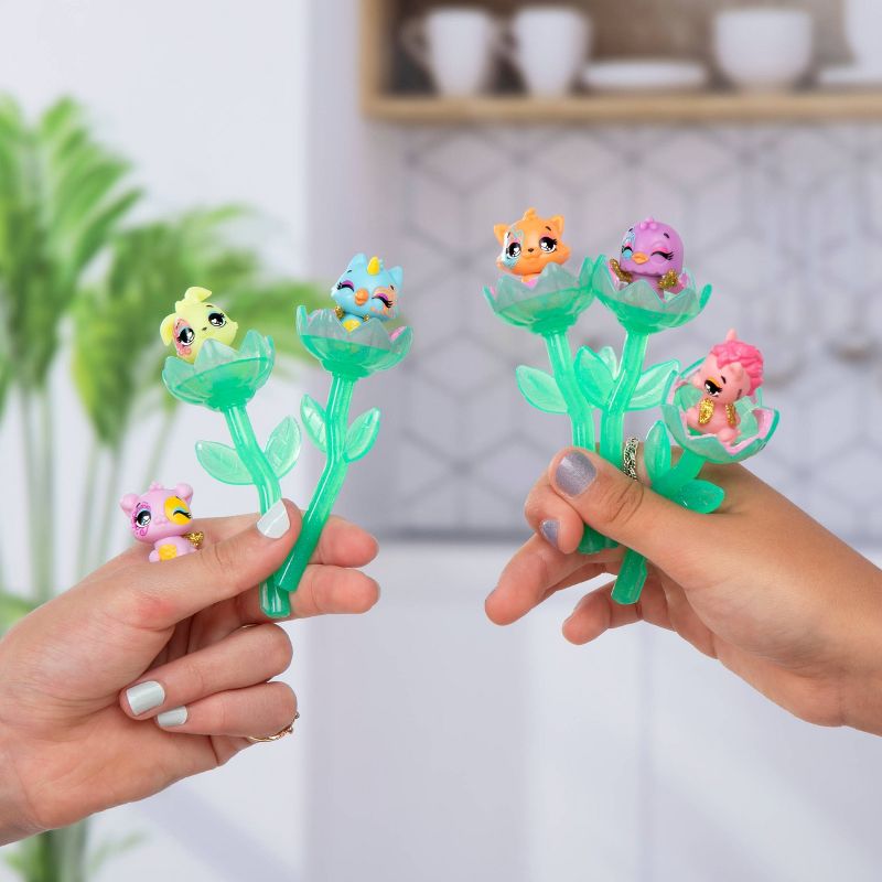 Hatchimals CollEGGtibles Spring Bouquet