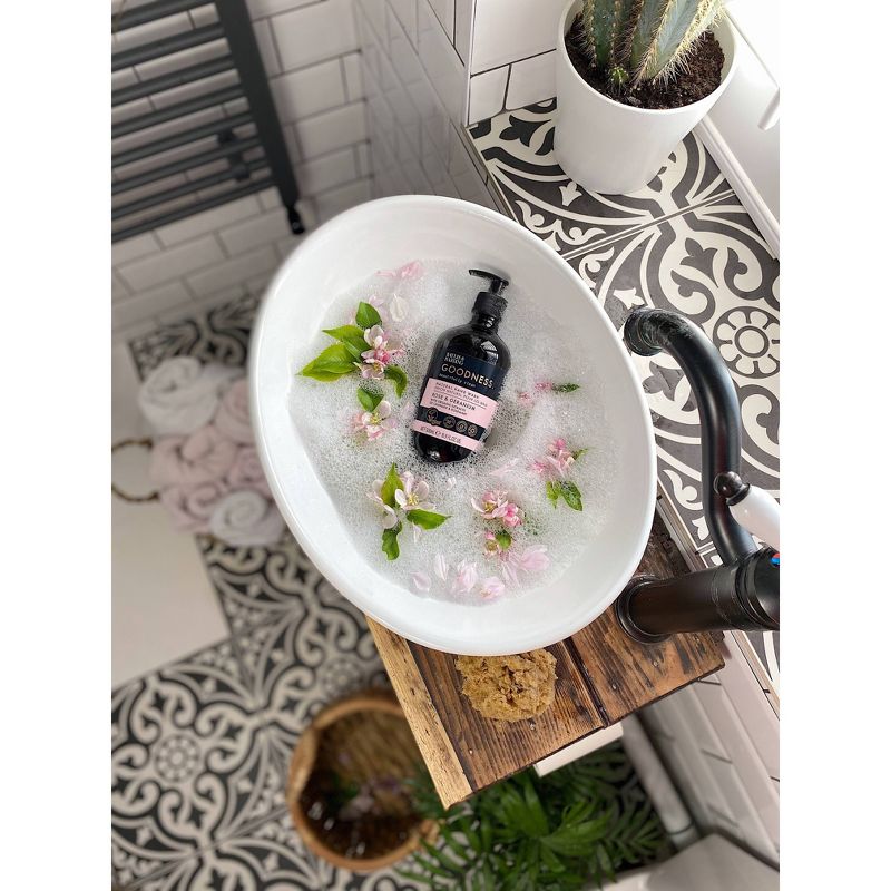 Baylis & Harding Hand Wash Soap Rose and Geranium - 16.9 fl oz