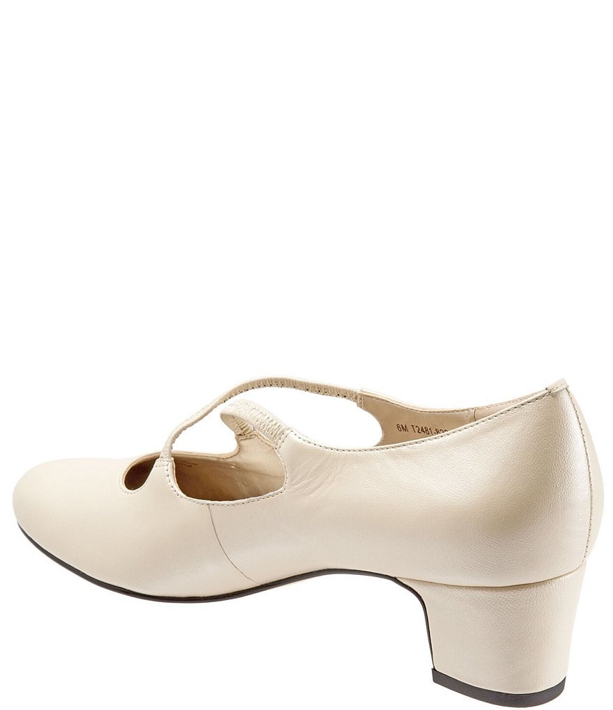 Trotters Jamie Leather Cross Over Band Block Heel Pumps