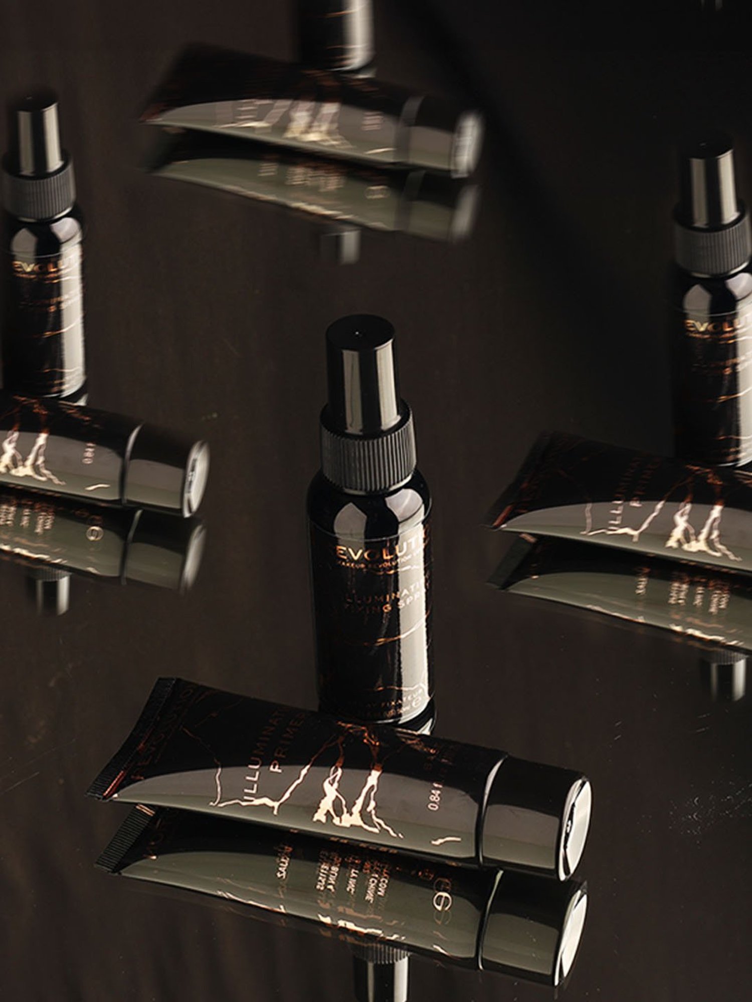 Makeup Revolution Illuminating Prime & Fix Duo Gift Set