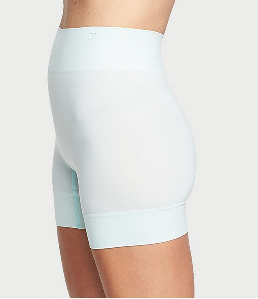 Yummie Bria Comfortably Curved Shaping Short
