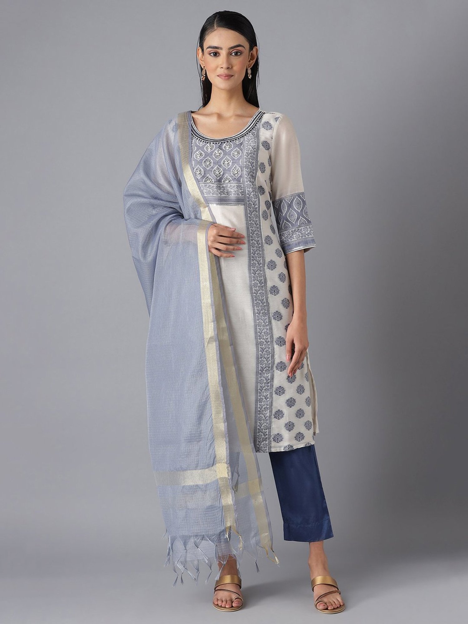 Aurelia Off White & Blue Kurta With Pant & Dupatta