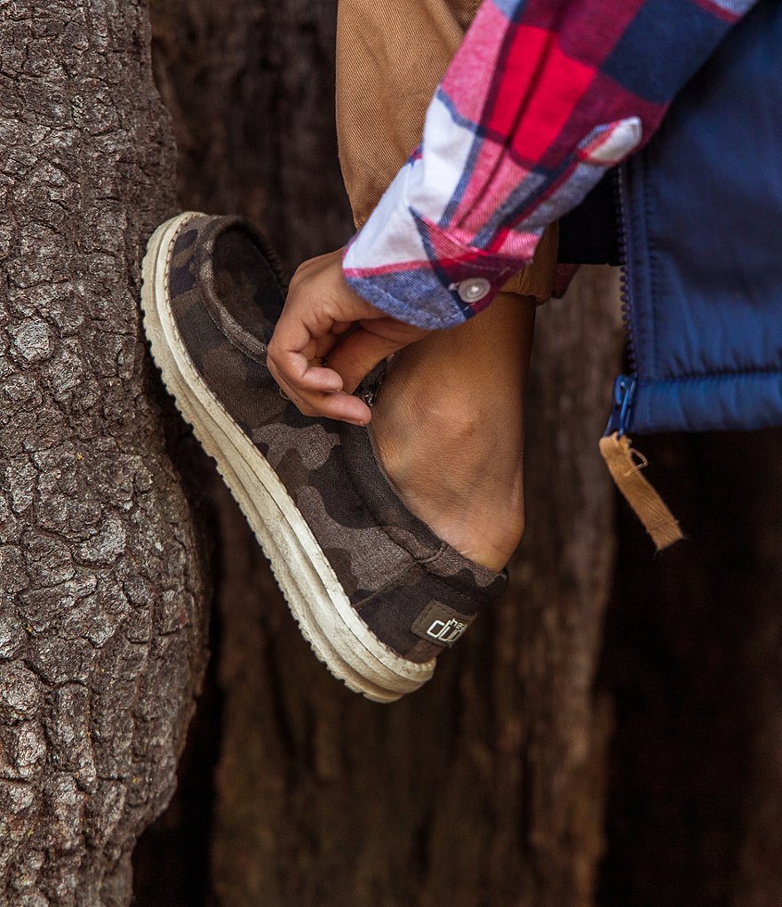 Hey Dude Boys' Wally Camo Linen Washable Slip-Ons (Toddler)