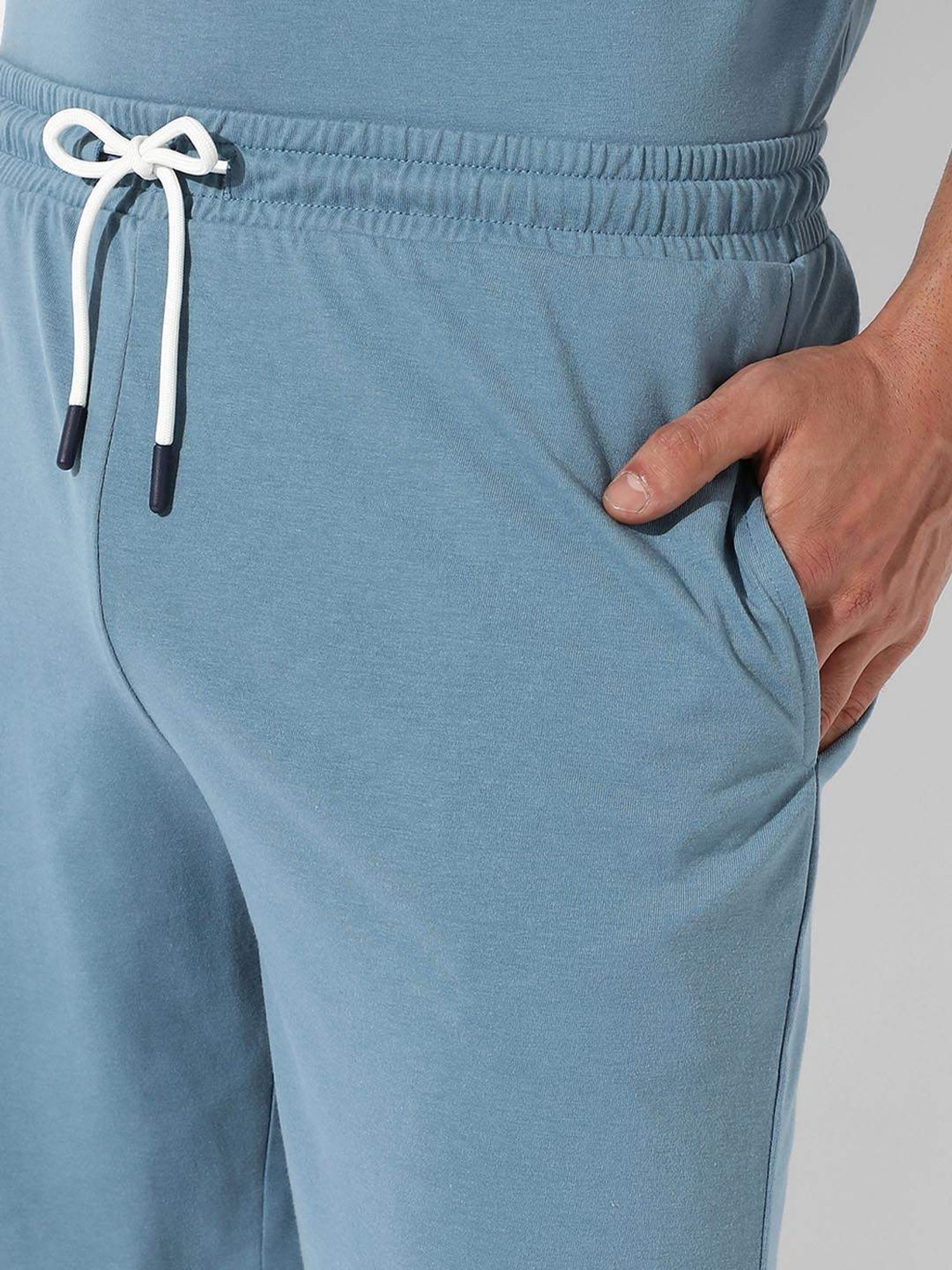 Campus Sutra Sky Blue Regular Fit Oversized Orange Mouth Printed Co-Ord Set