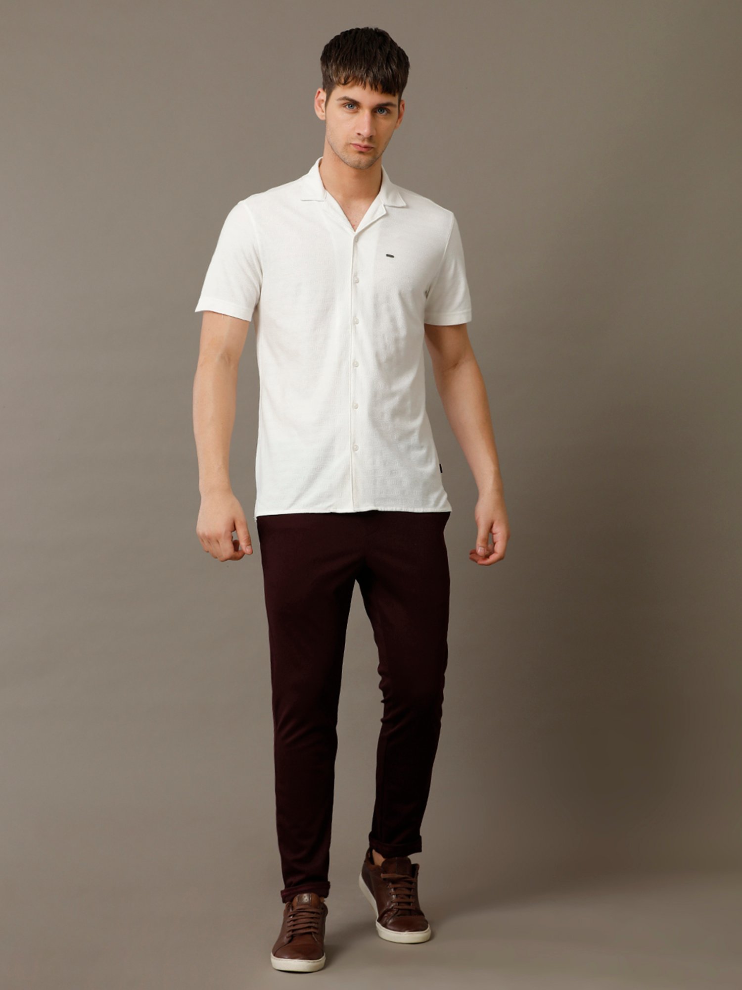 Identiti White Slim Fit Self Design Shirt