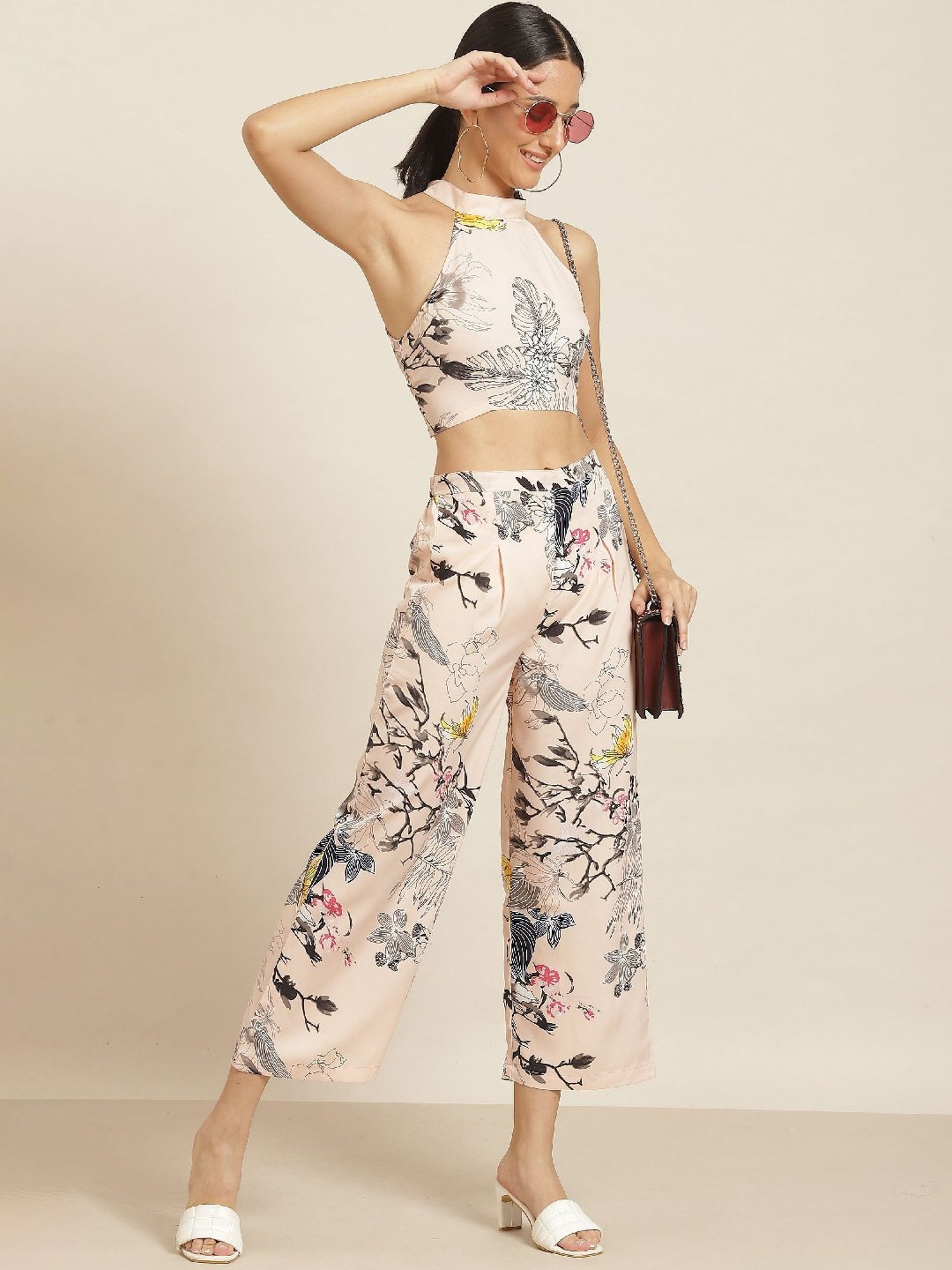 Qurvii Peach Floral Print Crop Top