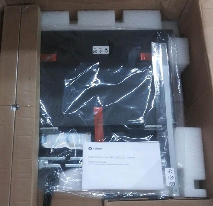 Avocent LRA185KMM-001 Local Rack Access 18.5-Inch USB 1U LCD KVM Console-(NOB)