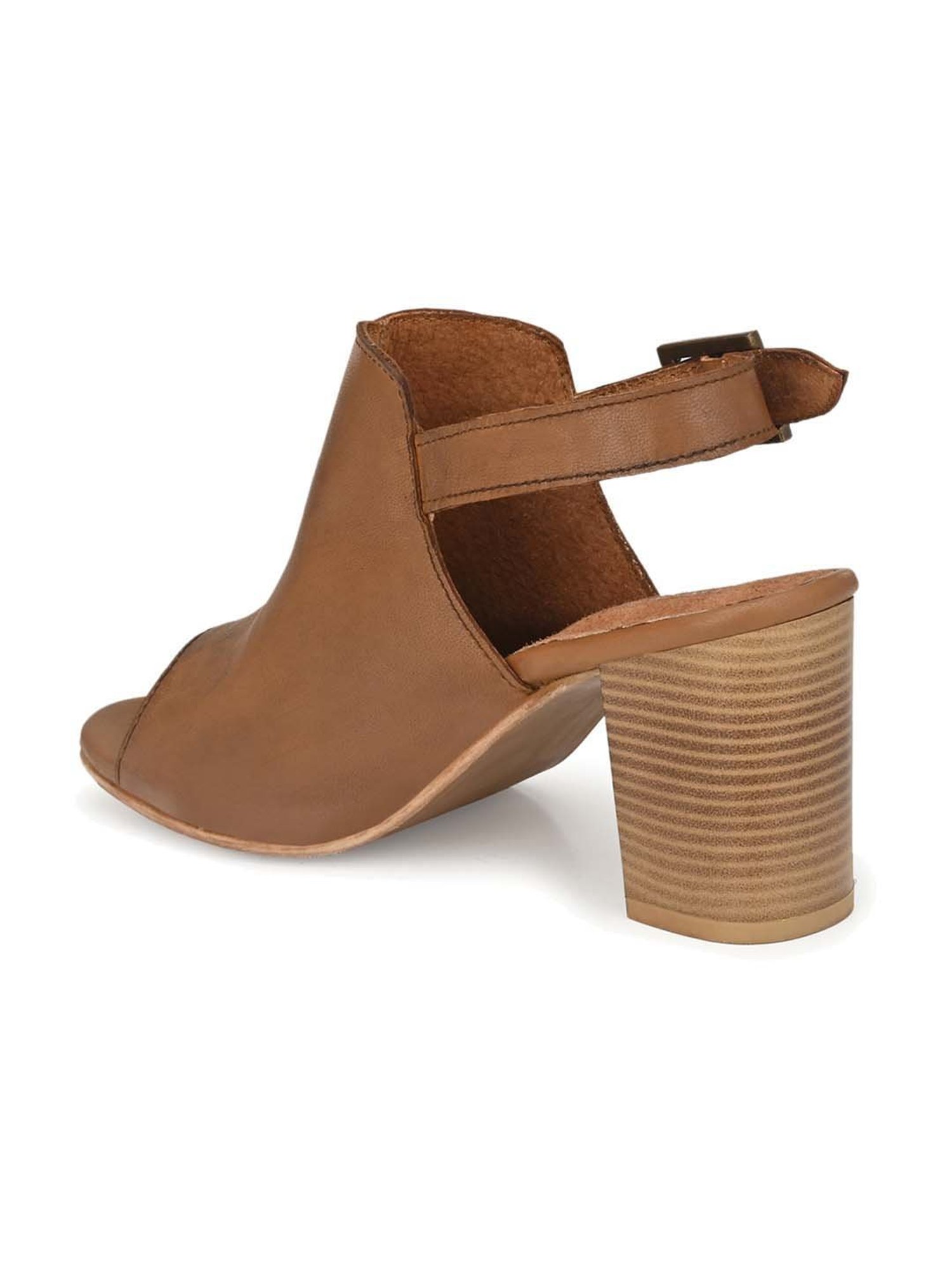 Carlo Romano Women's Tan Back Strap Sandals