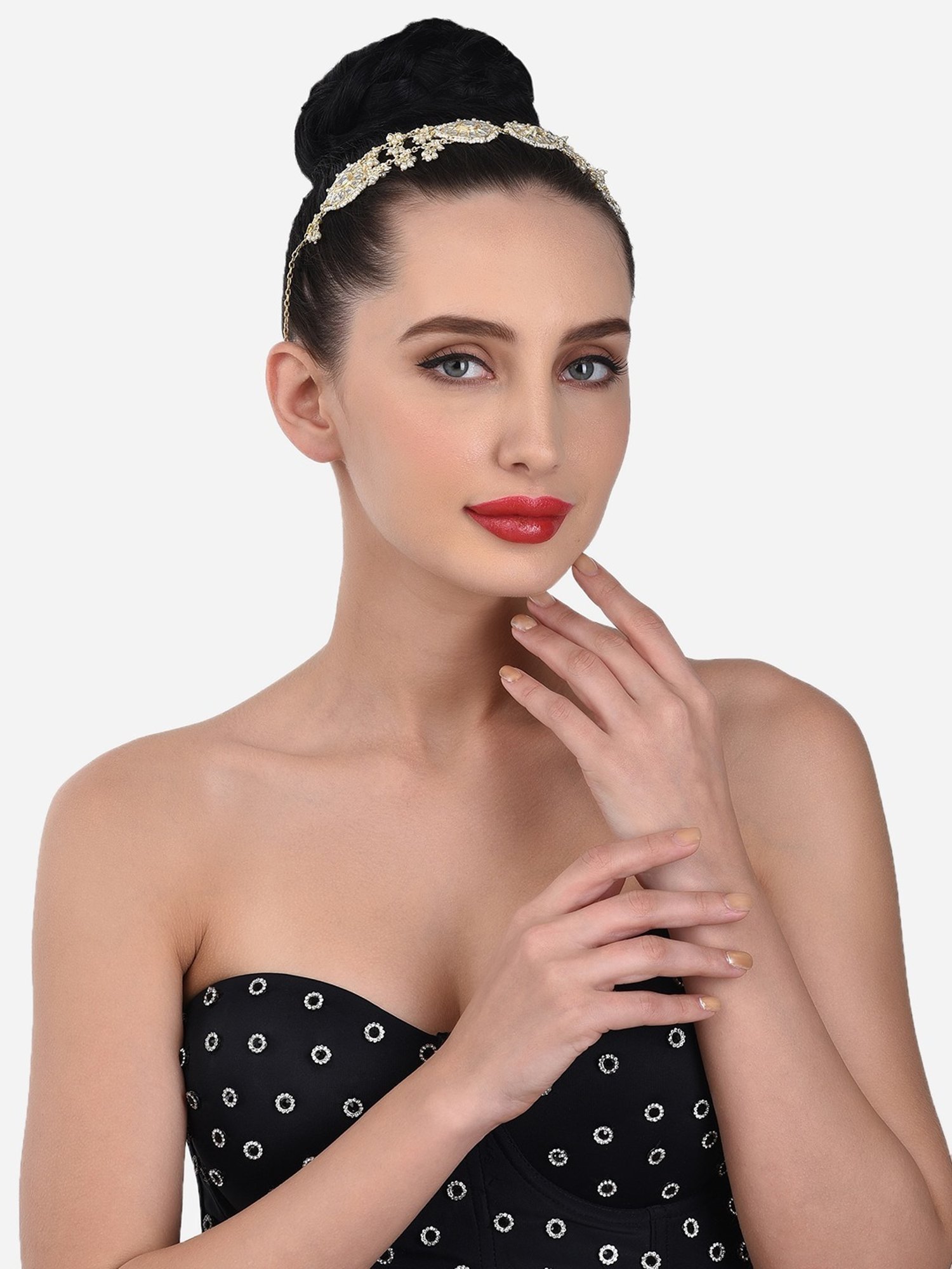 Zaveri Pearls Gold Tone Tilak Shape Kundan & Pearls Bridal Head Chain-ZPFK13068