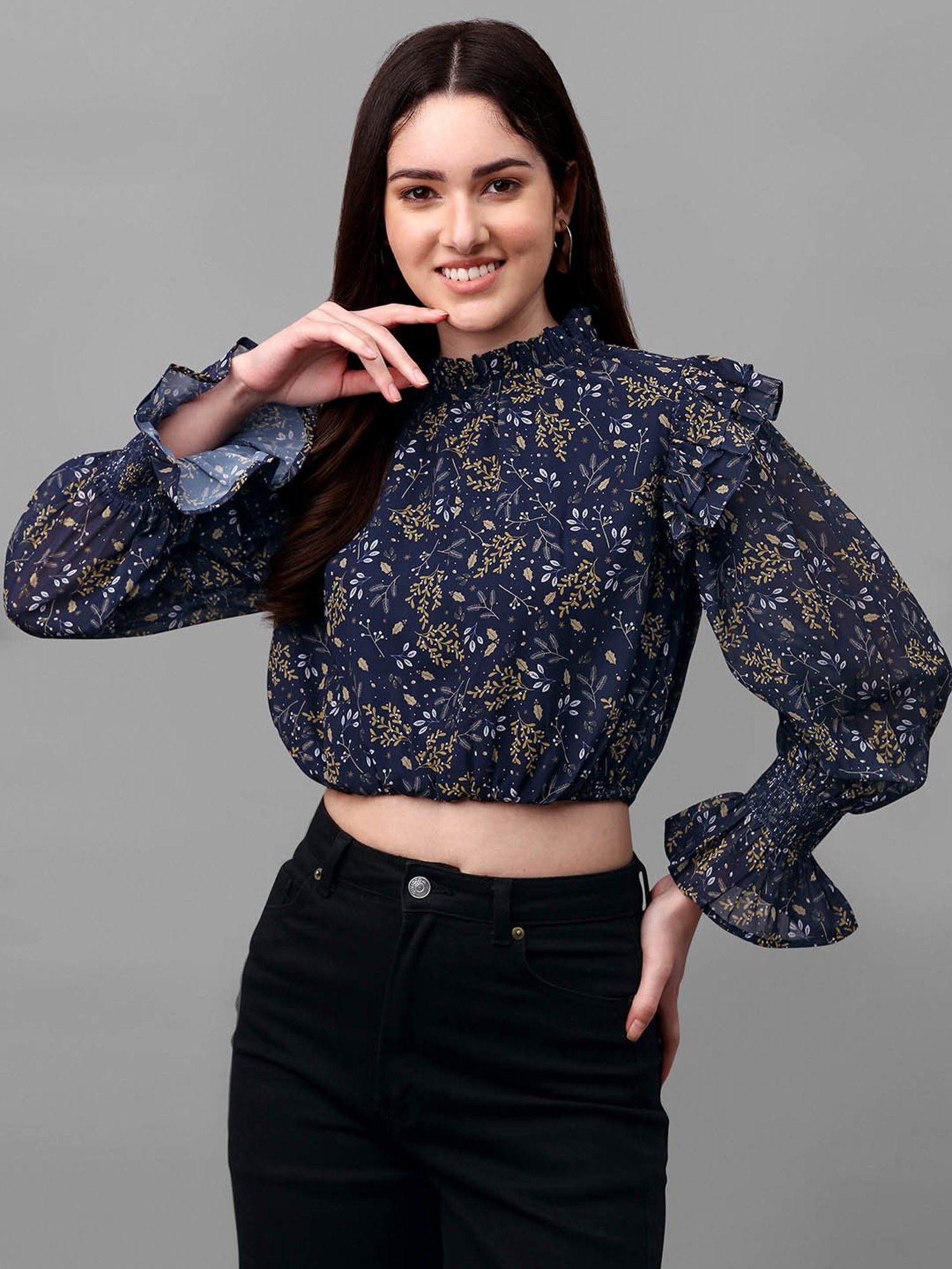 MASAKALI.CO Navy Floral Print Crop Top
