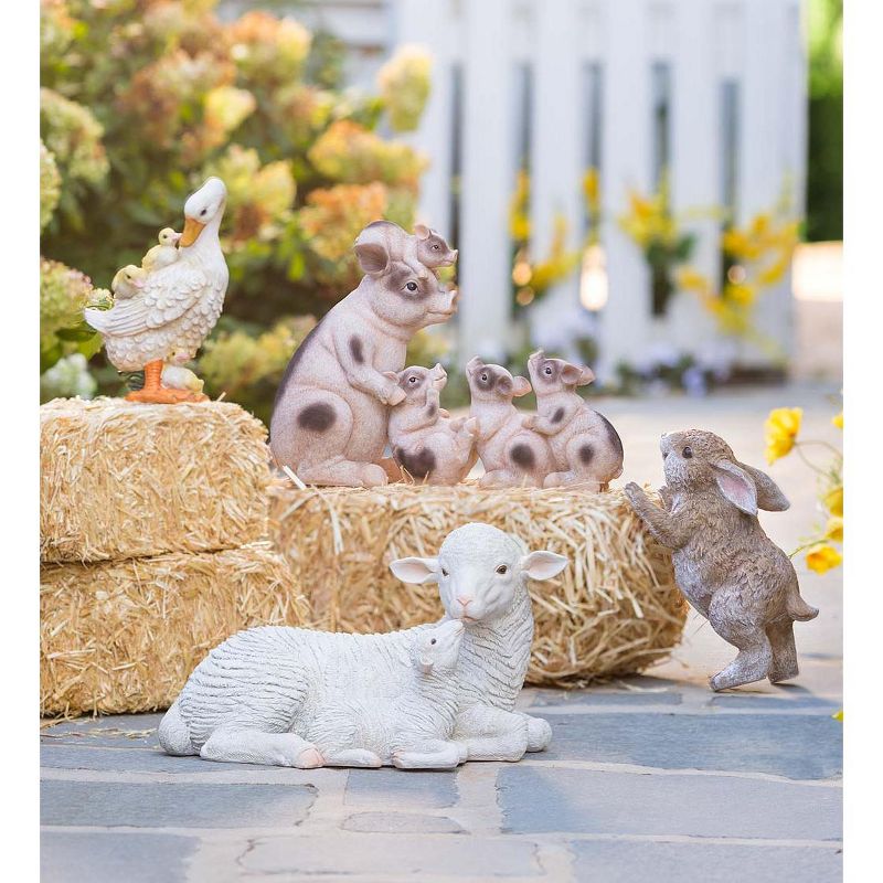 Wind & Weather Mama Duck with Ducklings Statue