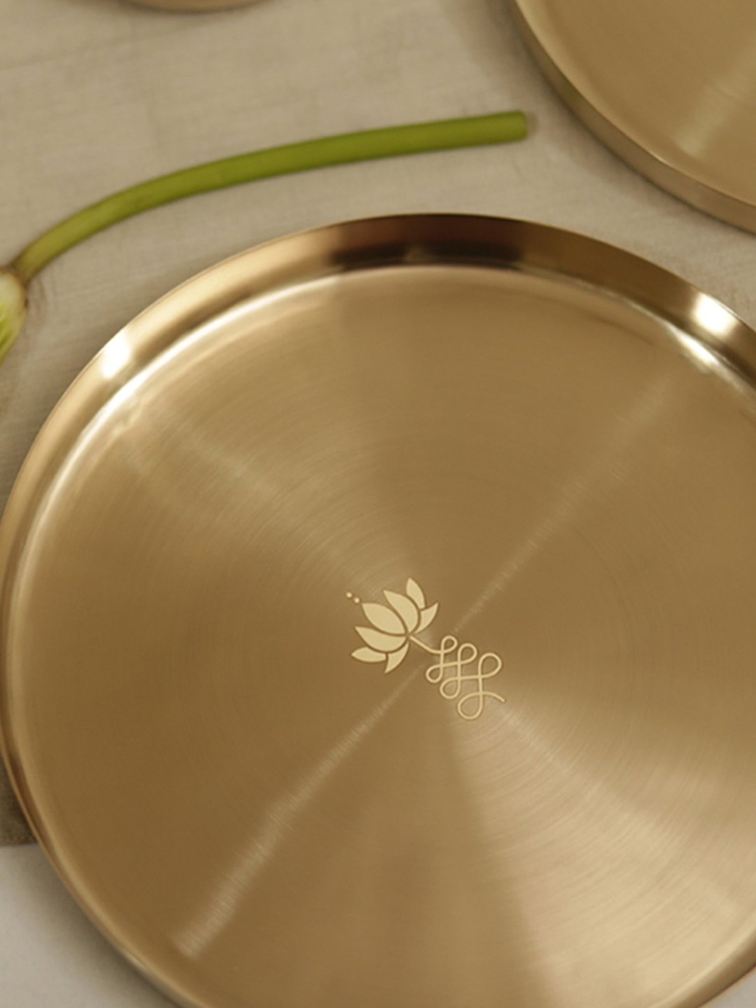 COPPRE Golden Kansa Lotus Tray - Set of 1
