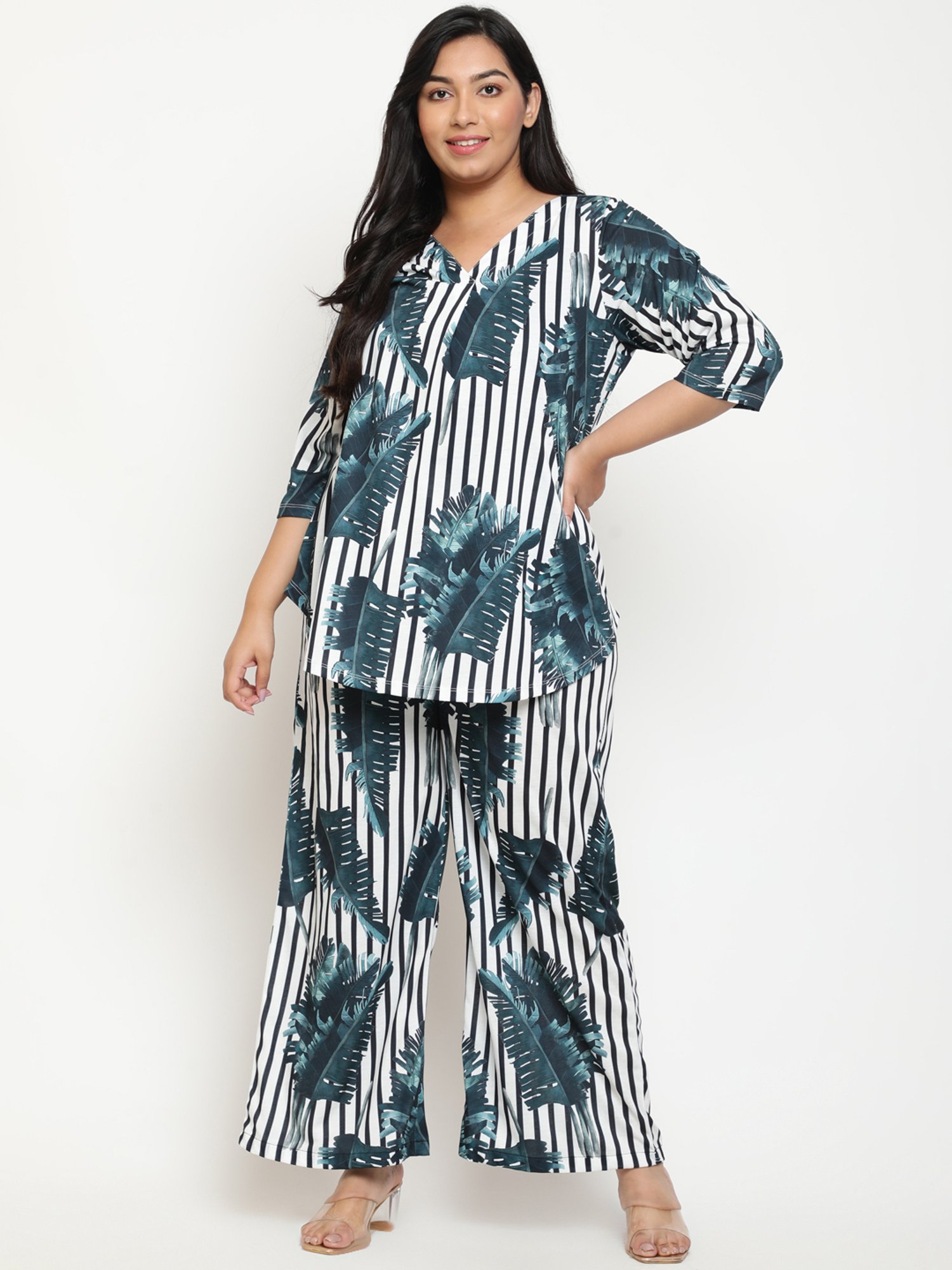 Amydus White & Green Printed Flared Fit High Rise Pants