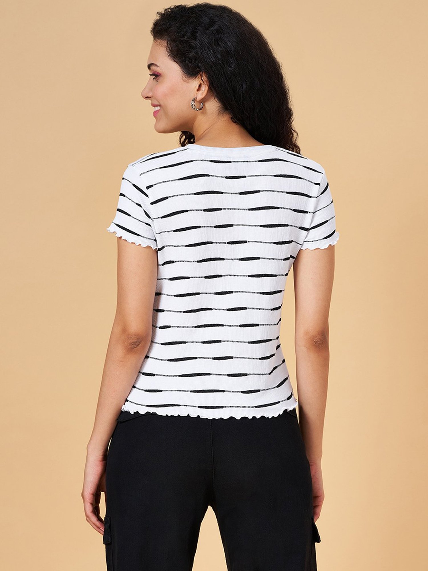People by Pantaloons White Self Pattern Top